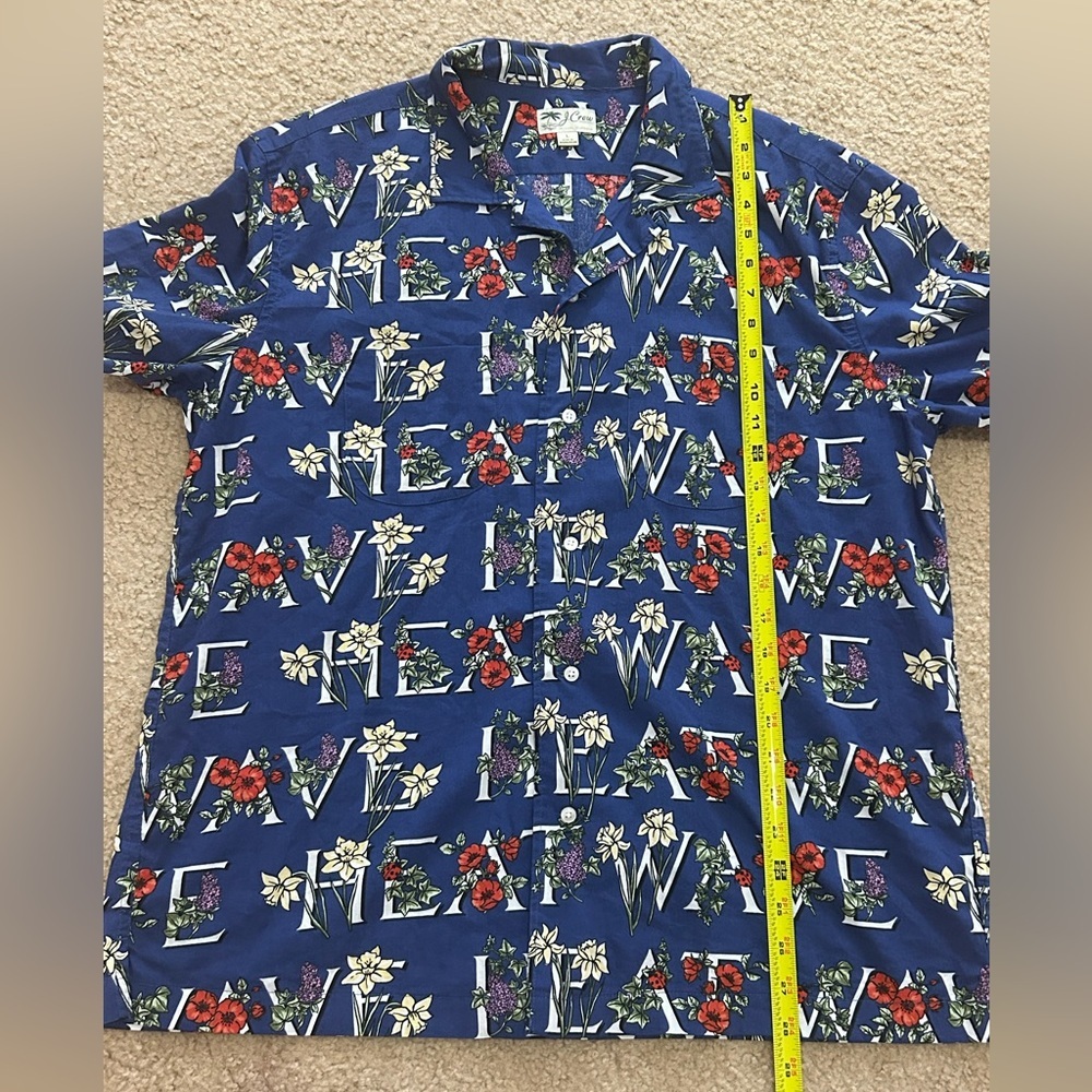 J. Crew Men’s Large Heat Wave Spell Out Hawaiian Shirt - Picture 6 of 7